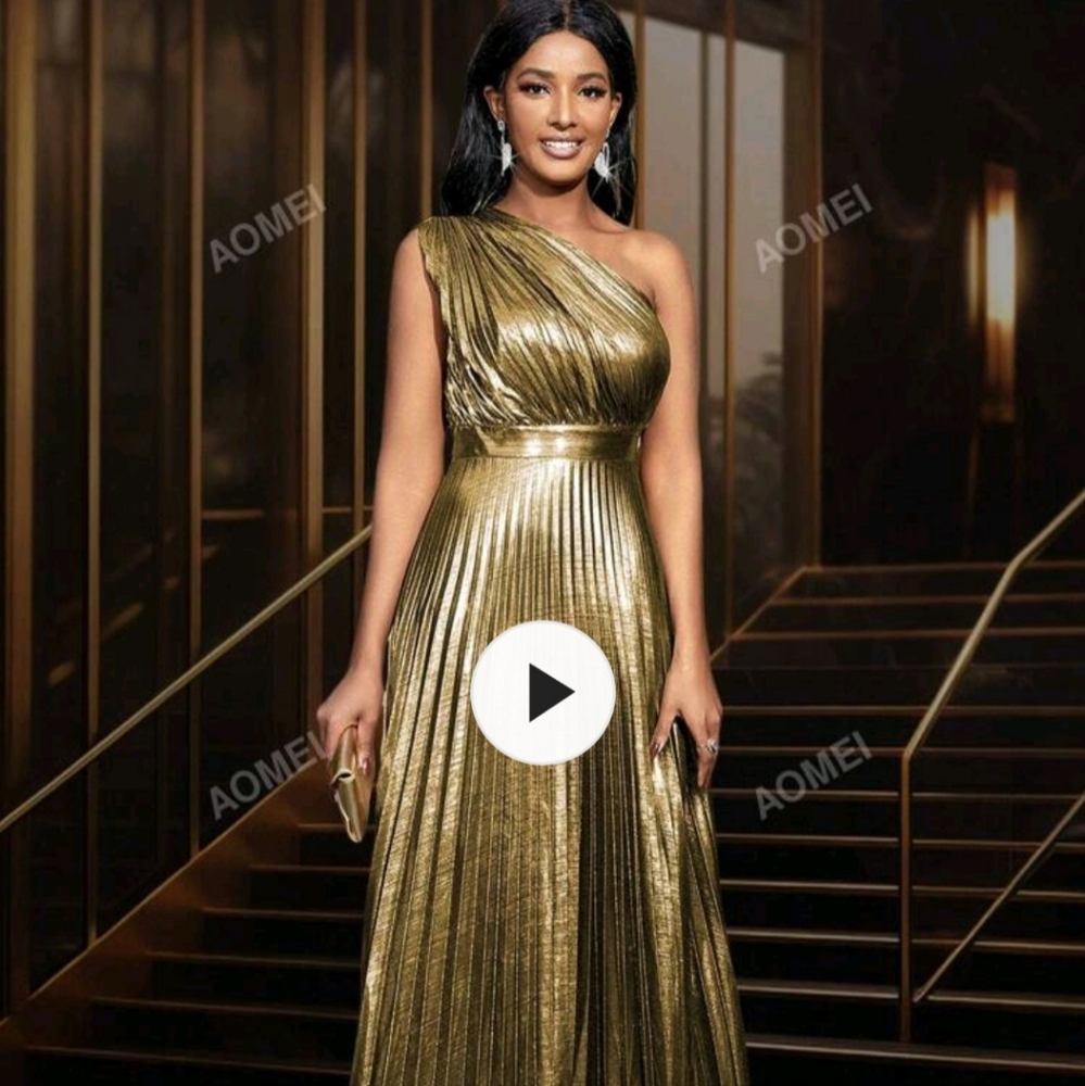 Gold Pleated A-Line Maxi Dress for Cocktail